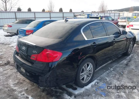 2013 Infiniti G37X z USA, uszkodzony, nr VIN JN1CV6AR7DM357482